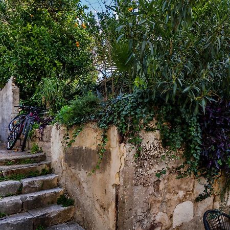 Old Split Apartment Exterior photo